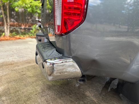 Used 2019 Nissan Frontier SV w/ Value Truck Package image 8