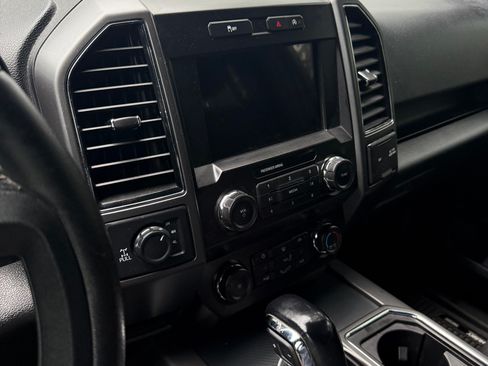 Used 2019 Ford F150 XLT w/ Equipment Group 302A Luxury AWD/4WD image 6