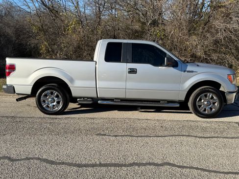 Used 2009 Ford F150 XLT image 4