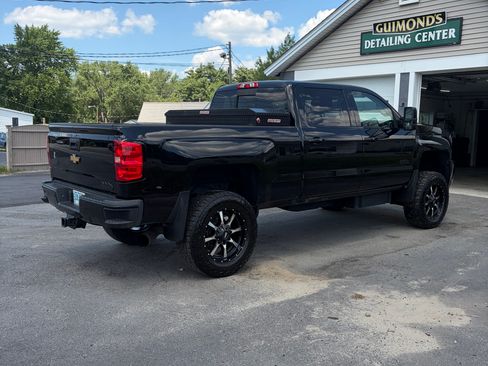 Used 2016 Chevrolet Silverado 2500 High Country w/ Duramax Plus Package AWD/4WD image 4