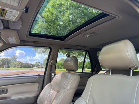 Used 1998 Toyota 4Runner Limited image 19