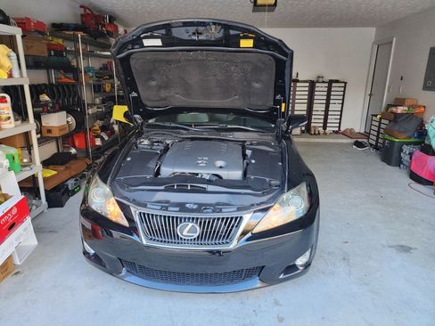 Used 2010 Lexus IS 250 image 4