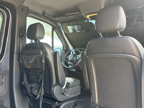 Used 2019 Mercedes-Benz Sprinter 4x4 144 image 18