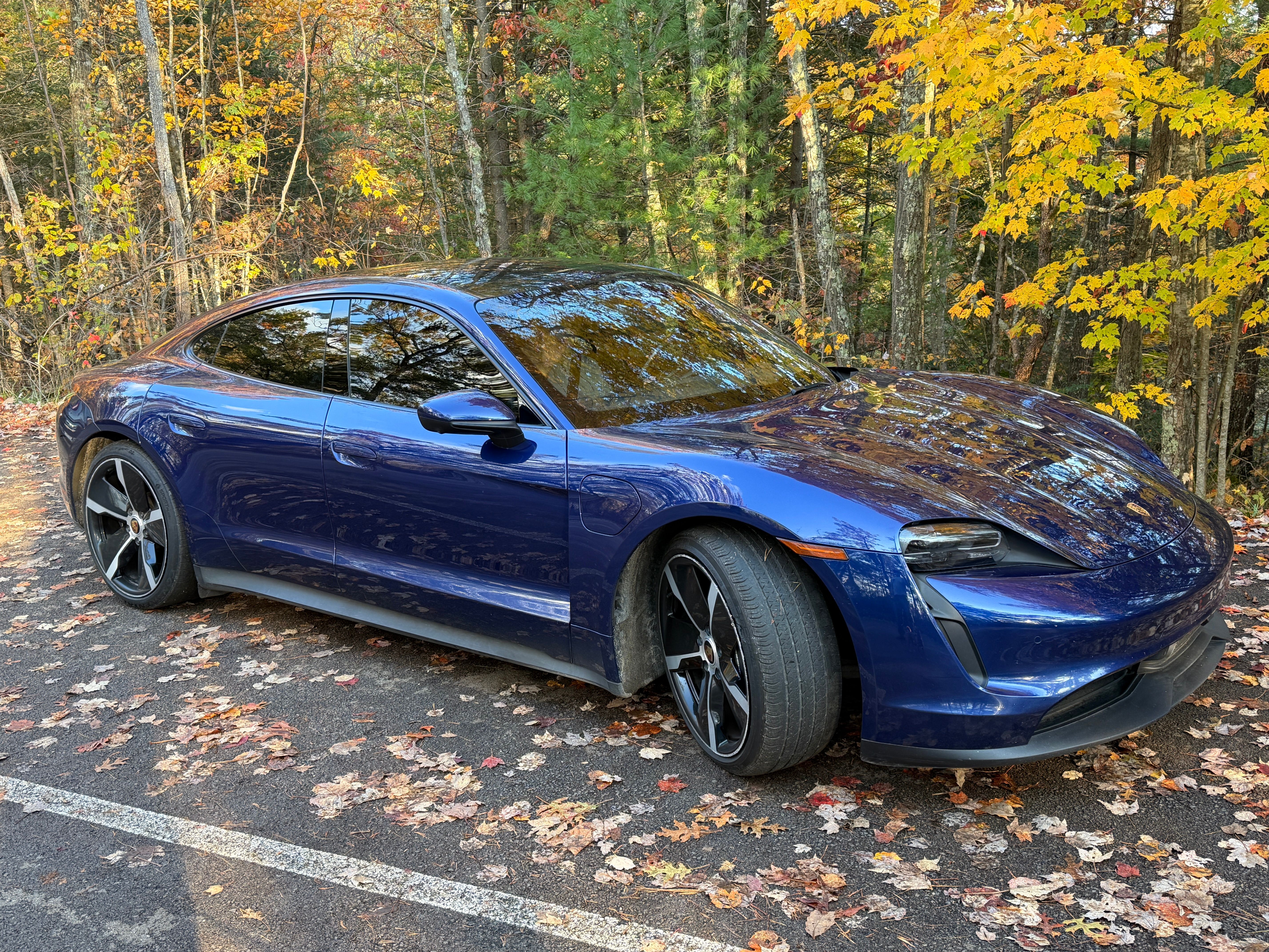 Used 2021 Porsche Taycan RWD image 10