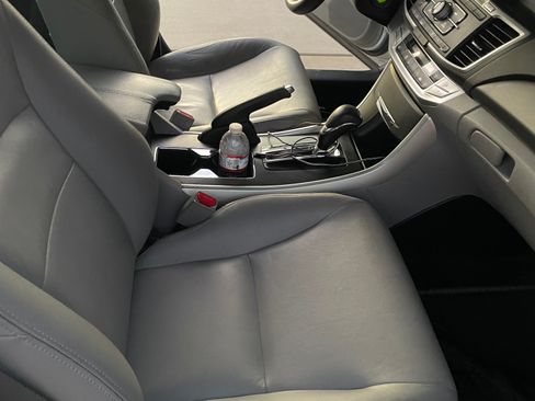 Used 2014 Honda Accord LX image 9