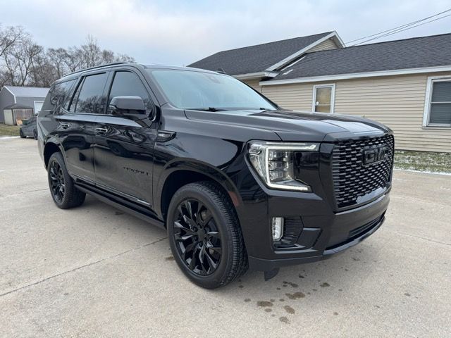 Used 2021 GMC Yukon Denali w/ Denali Premium Package AWD/4WD image 1