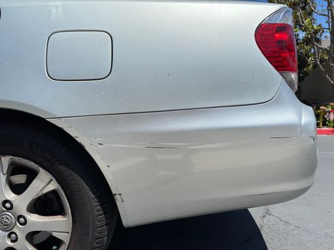 Used 2005 Toyota Camry LE FWD image 14