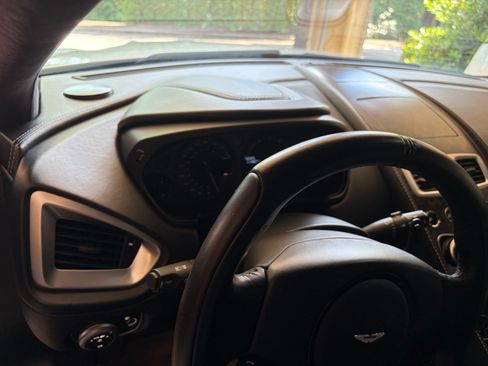 Used 2018 Aston Martin Vanquish S RWD image 29