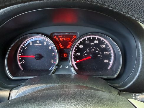 Used 2014 Nissan Versa Note SV FWD image 10