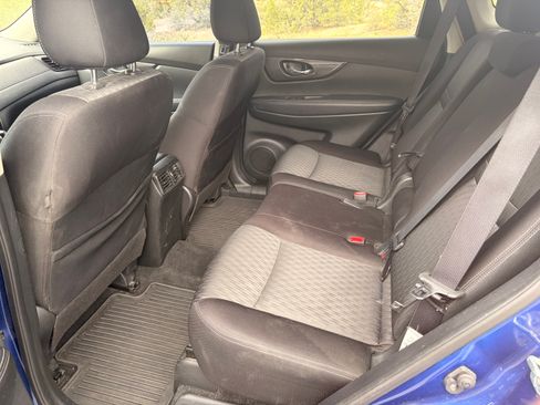 Used 2020 Nissan Rogue SV AWD/4WD image 11