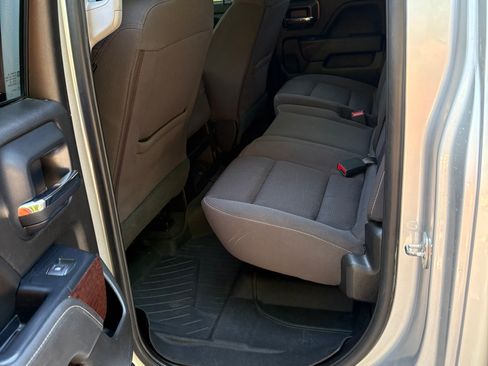 Used 2019 GMC Sierra 1500 SLE w/ SLE Value Package AWD/4WD image 19