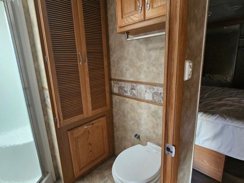 Used 2015 Chevrolet Silverado 2500 W/T image 21