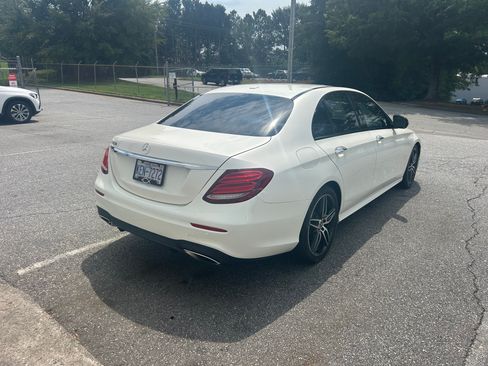 Used 2020 Mercedes-Benz E 350 Sedan w/ Premium Package image 18