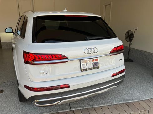 Used 2023 Audi Q7 3.0T Premium AWD/4WD image 30