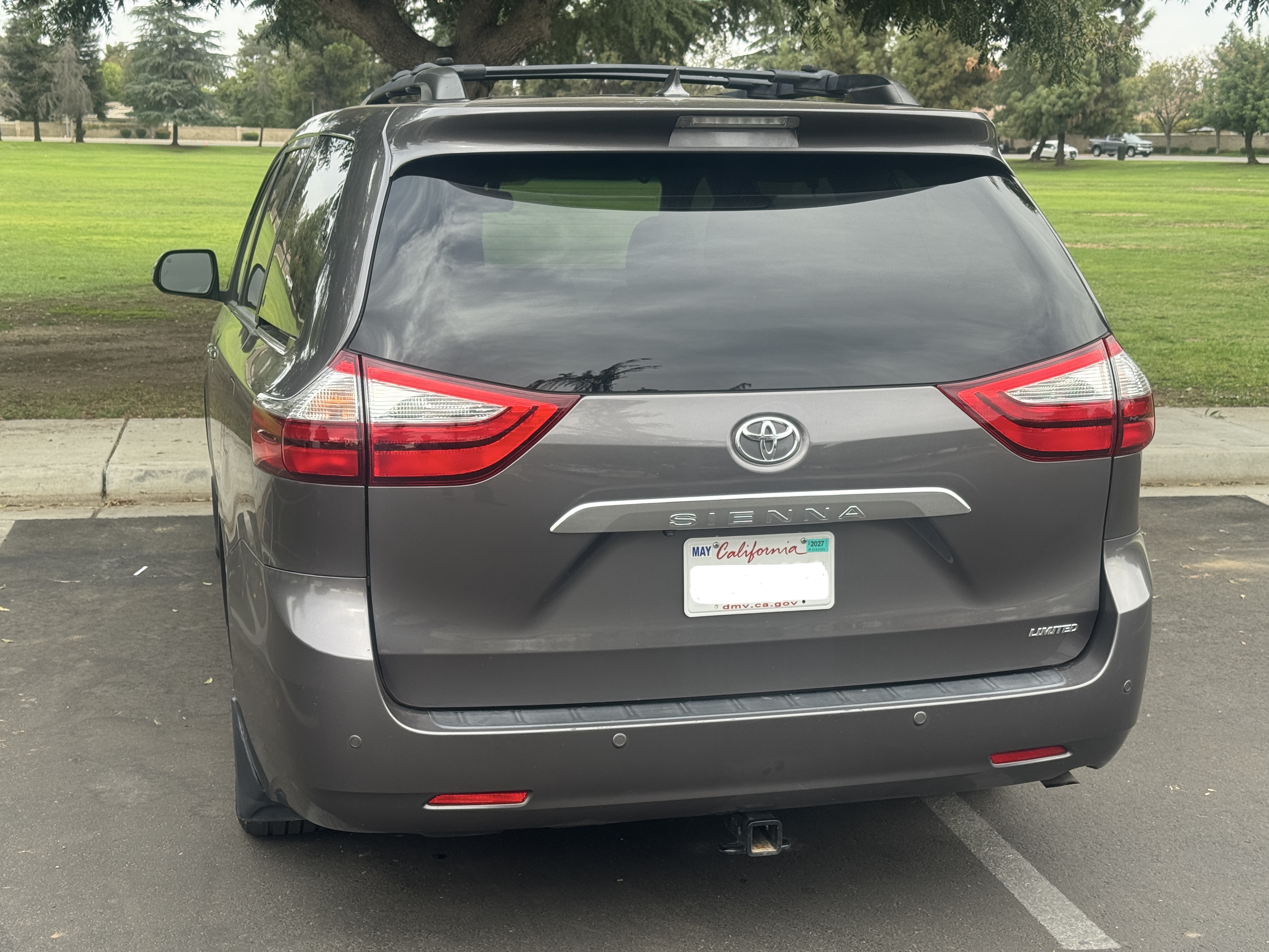 Used 2017 Toyota Sienna Limited Premium FWD image 5