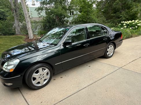 Used 2001 Lexus LS 430 image 1
