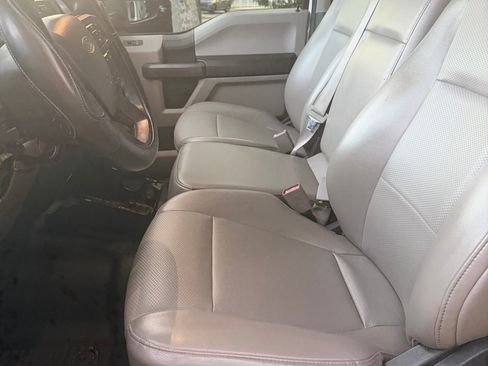 Used 2018 Ford F250 XL w/ Power Equipment Group AWD/4WD image 6