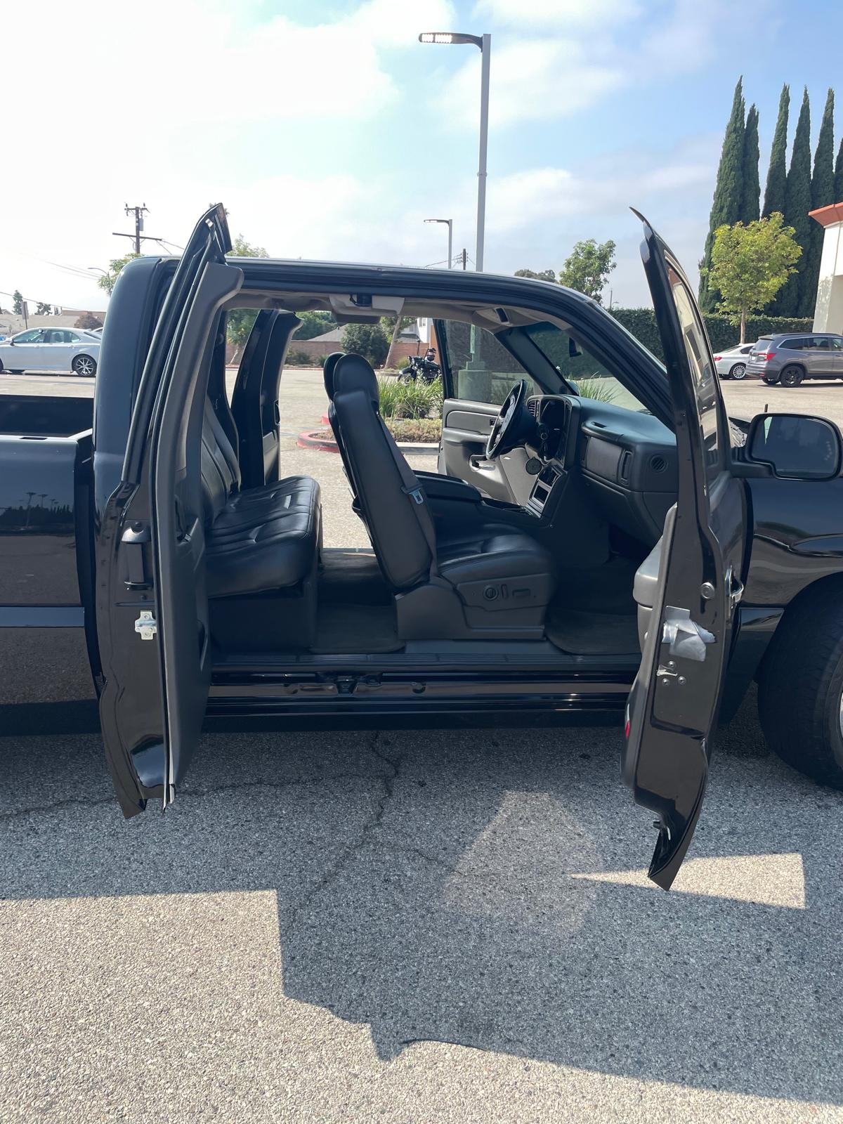 Used 2006 Chevrolet Silverado 1500 SS RWD image 9