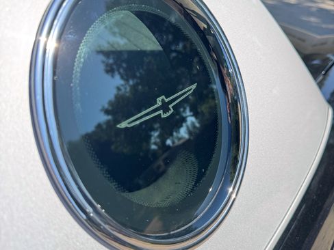 Used 2002 Ford Thunderbird image 11