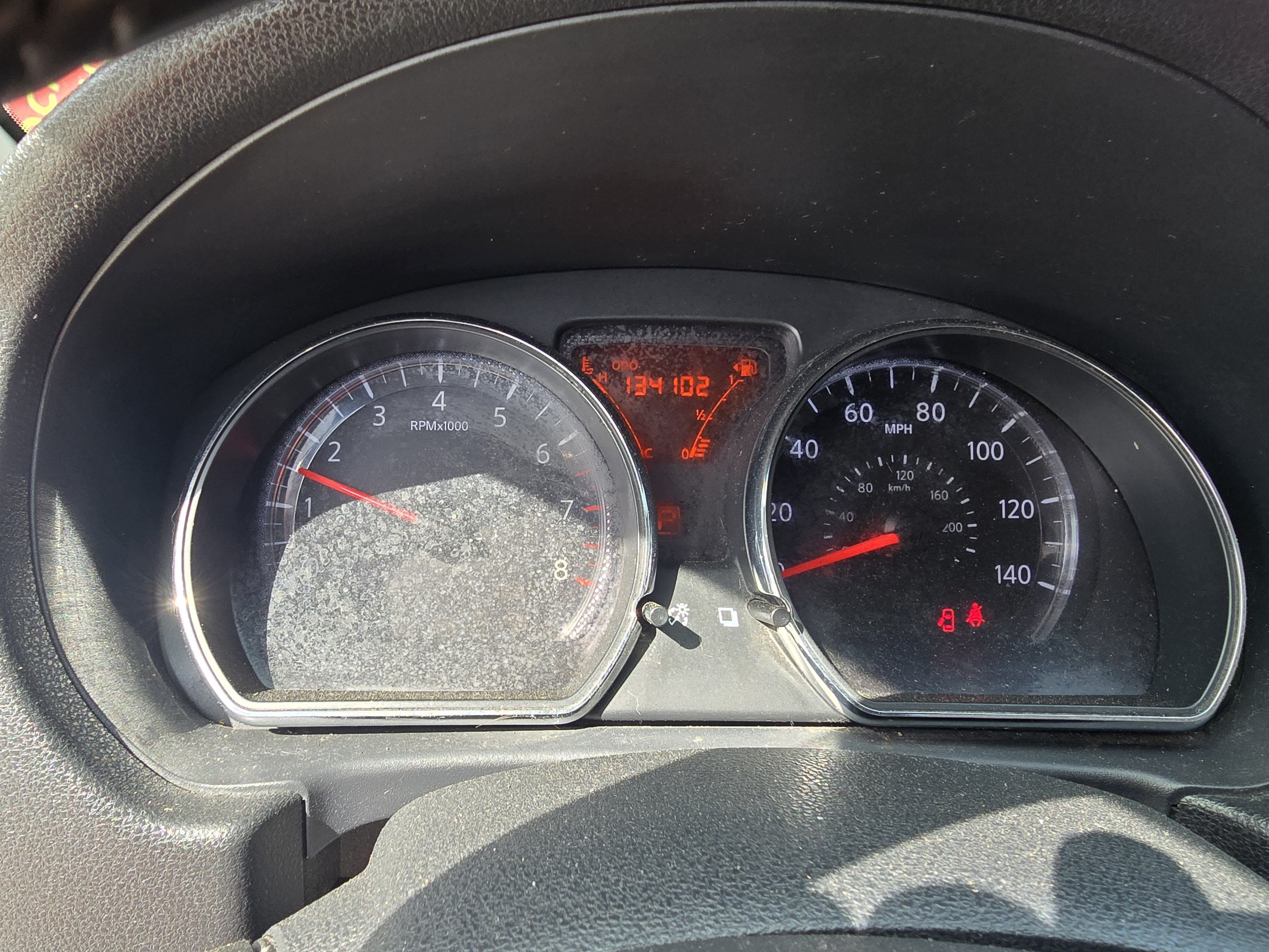 Used 2013 Nissan Versa SV FWD image 6