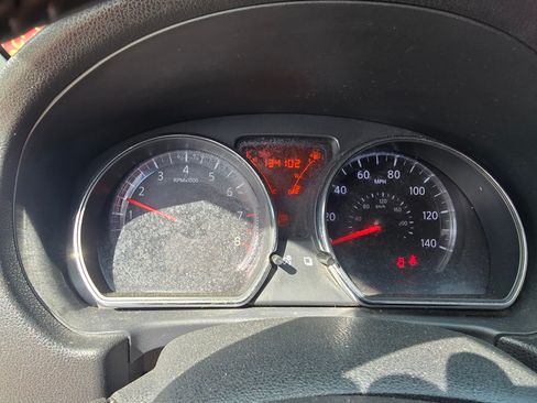 Used 2013 Nissan Versa SV image 6