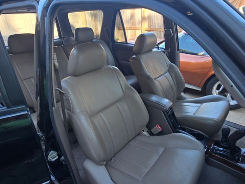 Used 1999 Toyota 4Runner Limited w/ Upgrade Value Pkg 5 AWD/4WD image 8