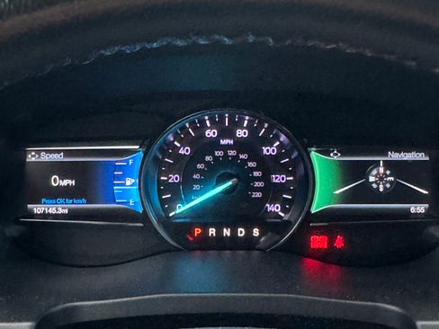 Used 2018 Ford Explorer Limited AWD/4WD image 2