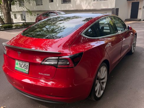 Used 2018 Tesla Model 3 Performance AWD/4WD image 8