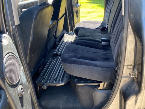 Used 2004 Dodge Ram 2500 Truck SLT w/ Trailer Tow Group image 9