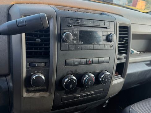 Used 2010 Dodge Ram 1500 Truck ST w/ ST Popular Equipment Group AWD/4WD image 4