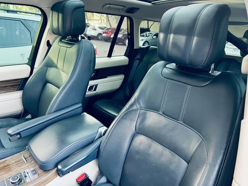 Used 2019 Land Rover Range Rover HSE image 9