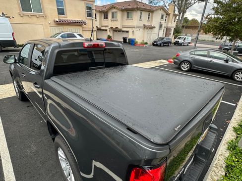 Used 2016 Chevrolet Colorado LT w/ LT Convenience Package image 4