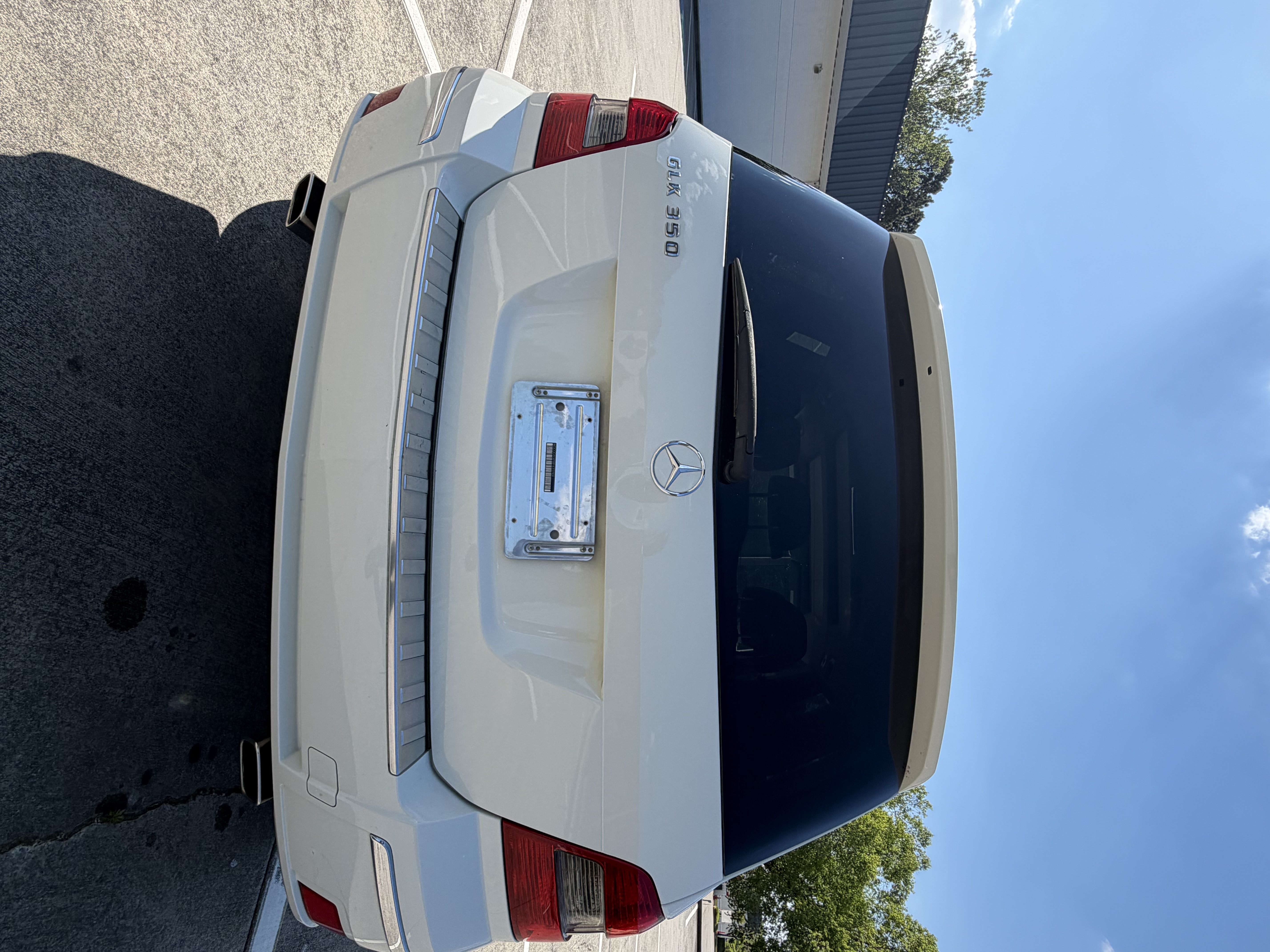 Used 2011 Mercedes-Benz GLK 350 2WD image 5