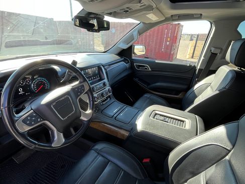 Used 2019 GMC Yukon Denali w/ Denali Ultimate Package image 5