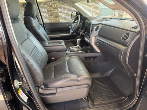 Used 2014 Toyota Tundra SR5 w/ SR5 Upgrade Package image 15