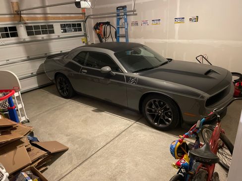 Used 2023 Dodge Challenger R/T w/ T/A Package image 2