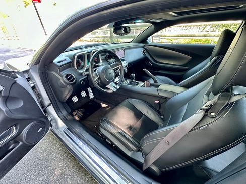 Used 2010 Chevrolet Camaro SS w/ RS Package RWD image 18