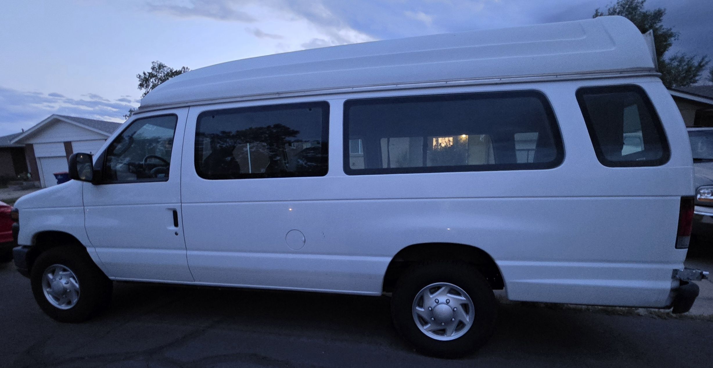 Used 2013 Ford E-250 and Econoline 250 Extended w/ PWR Group RWD image 1