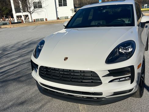 Used 2019 Porsche Macan Sport Edition image 13