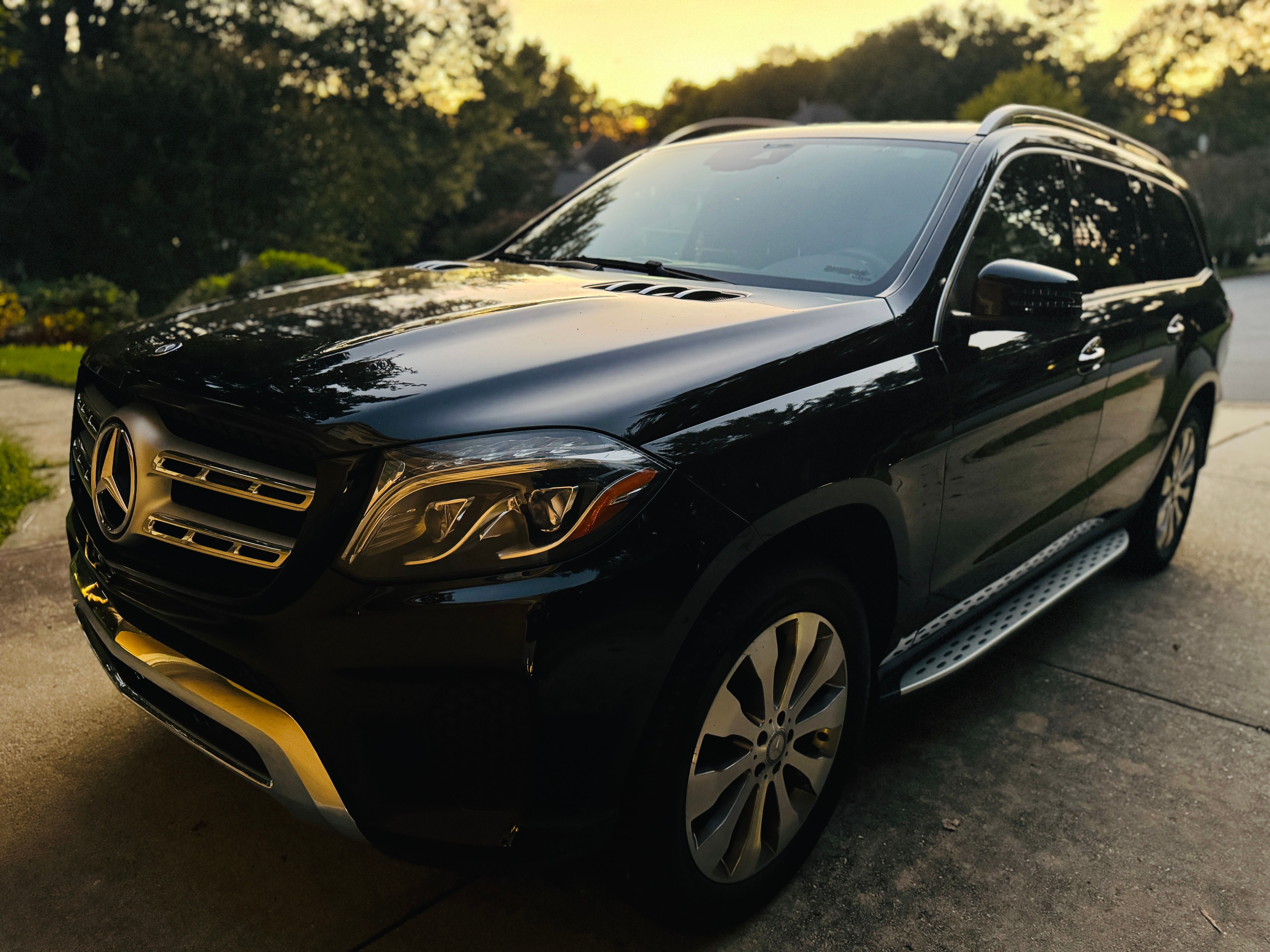 Used 2017 Mercedes-Benz GLS 450 4MATIC image 6