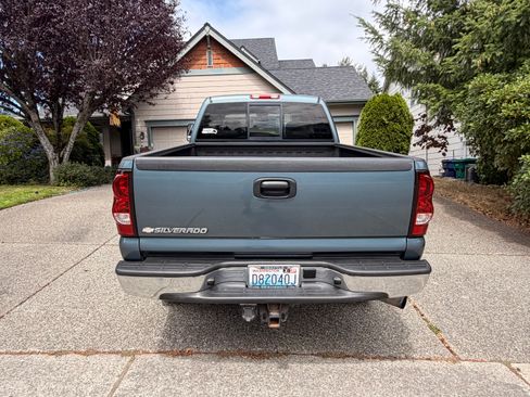 Used 2007 Chevrolet Silverado 2500 LT w/ Heavy-Duty Power Package AWD/4WD image 16