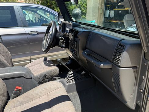 Used 2003 Jeep Wrangler Sport AWD/4WD image 11