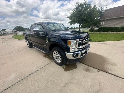 Used 2021 Ford F250 XLT w/ XLT Premium Package AWD/4WD image 8