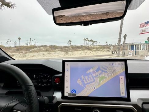 Used 2025 Toyota Tacoma TRD Off-Road w/ TRD Off Road Premium Package image 15