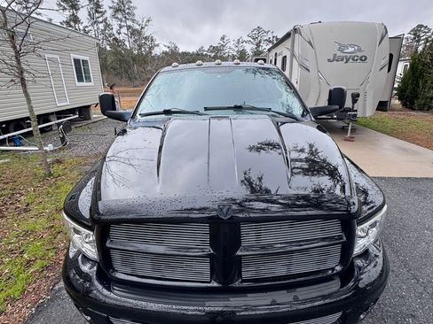 Used 2004 Dodge Ram 3500 Truck SLT w/ Sport Appearance Group image 4