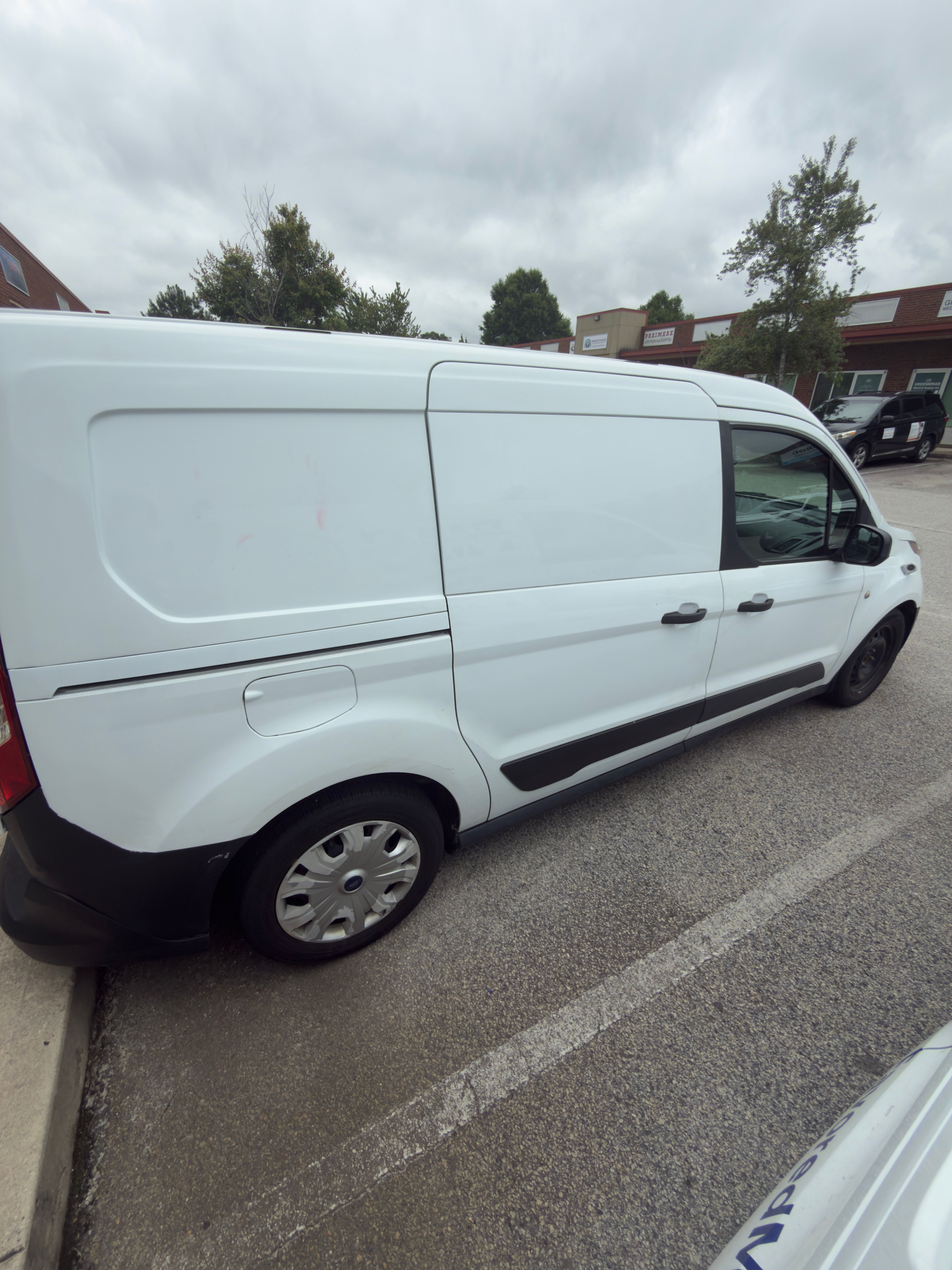 Used 2019 Ford Transit Connect XL FWD image 4