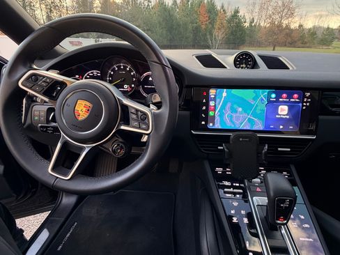 Used 2022 Porsche Cayenne E-Hybrid Coupe image 10