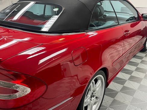 Used 2005 Mercedes-Benz CLK 55 AMG Cabriolet image 2