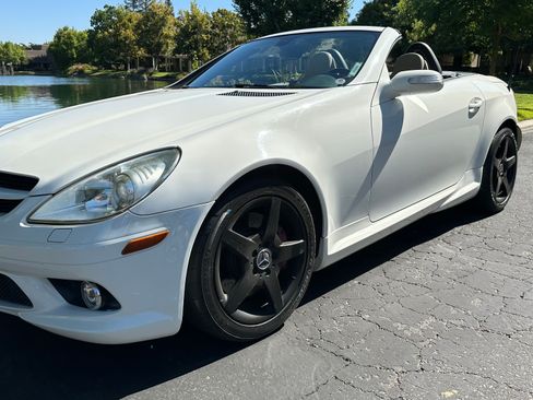 Used 2005 Mercedes-Benz SLK 350 image 1