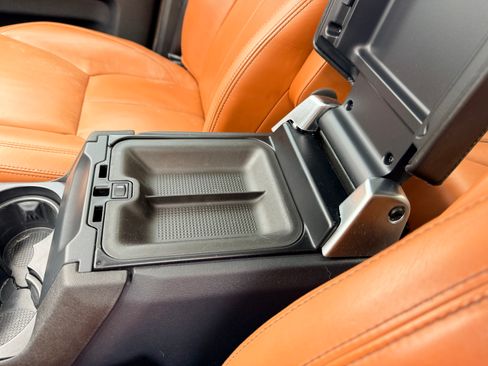 Used 2016 Land Rover LR4 HSE LUX image 15